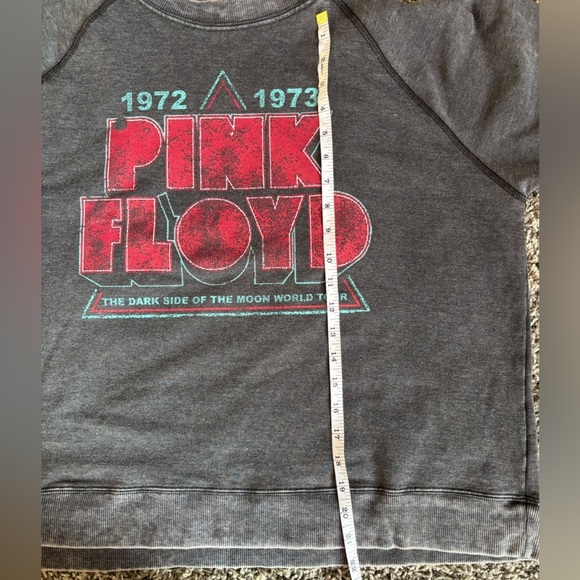 Nwot Retro inspired Pink Floyd long sleeve cropped sweatshirt size small - Picture 4 of 5